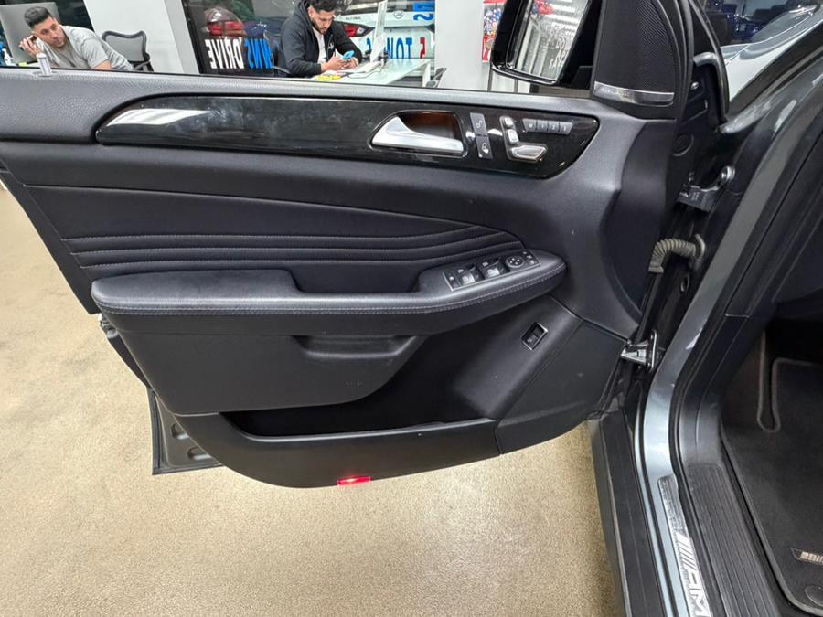 2017 Mercedes-Benz GLE AMG GLE 43 4MATIC Coupe, available for sale in Inwood, New York | 5 Towns Drive. Inwood, New York 2017 Mercedes-Benz GLE AMG GLE 43 4MATIC Coupe, available for sale in Inwood, New York | 5 Towns Drive. Inwood, New York