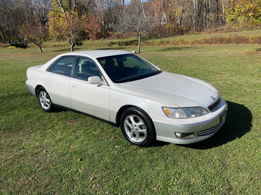 Used 2001 Lexus ES 300 in Plainville, Connecticut | Choice Group LLC Choice Motor Car. Plainville, Connecticut
