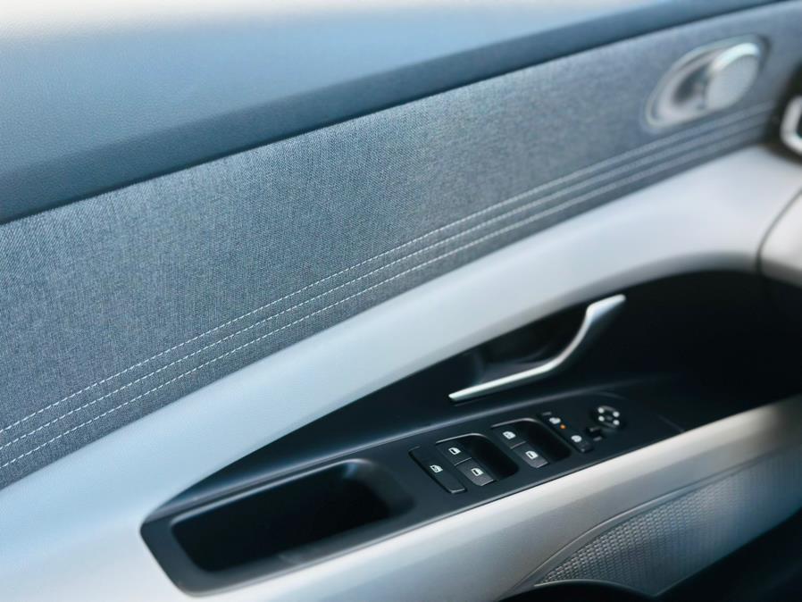 2025 Hyundai Elantra Limited IVT, available for sale in Irvington, New Jersey | Elis Motors Corp. Irvington, New Jersey 2025 Hyundai Elantra Limited IVT, available for sale in Irvington, New Jersey | Elis Motors Corp. Irvington, New Jersey