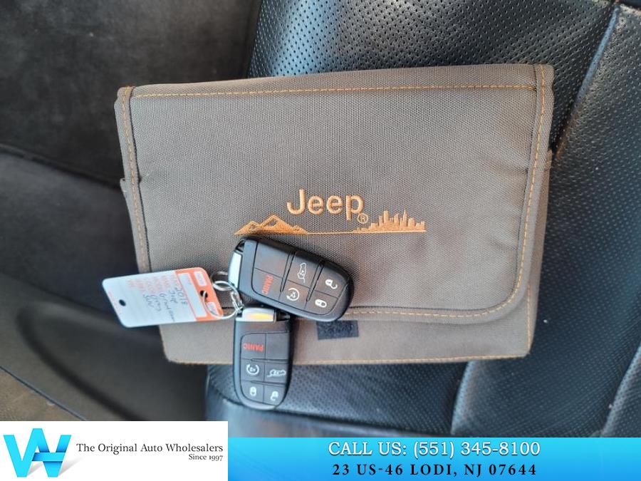 2018 Jeep Grand Cherokee Limited 4x4, available for sale in Lodi, New Jersey | AW Auto & Truck Wholesalers, Inc. Lodi, New Jersey 2018 Jeep Grand Cherokee Limited 4x4, available for sale in Lodi, New Jersey | AW Auto & Truck Wholesalers, Inc. Lodi, New Jersey