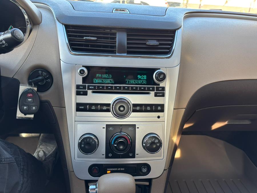 2009 Chevrolet Malibu 4dr Sdn LS w/1FL, available for sale in New haven, Connecticut | Wilson Maturo Motors. New haven, Connecticut 2009 Chevrolet Malibu 4dr Sdn LS w/1FL, available for sale in New haven, Connecticut | Wilson Maturo Motors. New haven, Connecticut
