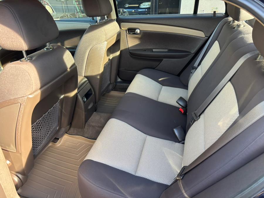 2009 Chevrolet Malibu 4dr Sdn LS w/1FL, available for sale in New haven, Connecticut | Wilson Maturo Motors. New haven, Connecticut 2009 Chevrolet Malibu 4dr Sdn LS w/1FL, available for sale in New haven, Connecticut | Wilson Maturo Motors. New haven, Connecticut