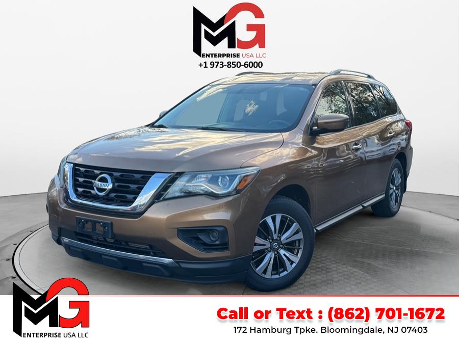 Used 2017 Nissan Pathfinder in Bloomingdale, New Jersey | MG Enterprise USA. Bloomingdale, New Jersey