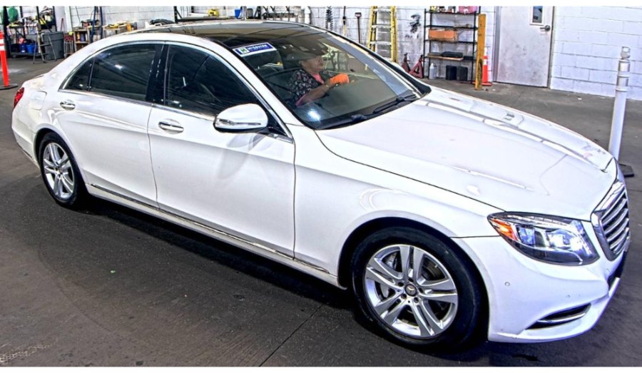 2017 Mercedes Benz S 550 4MATIC photo 2