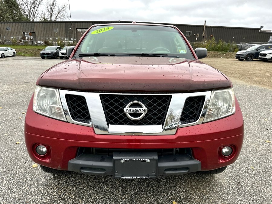 2015 Nissan Frontier SV Crew Cab photo 3