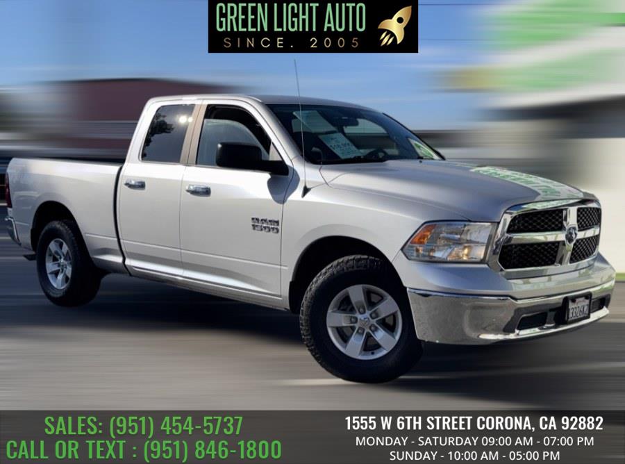 2017 Ram 1500 SLT photo 3