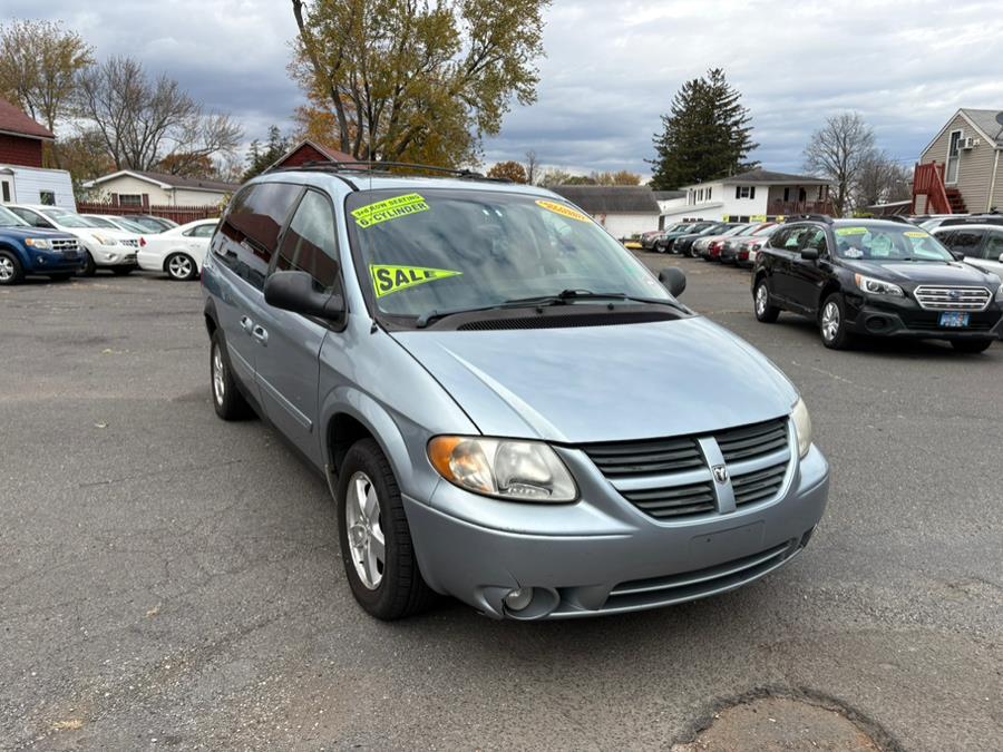 Used 2005 Dodge Caravan in East Windsor, Connecticut | CT Car Co LLC. East Windsor, Connecticut