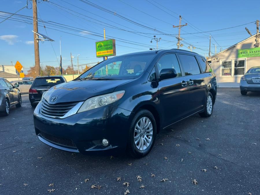 2011 Toyota Sienna XLE