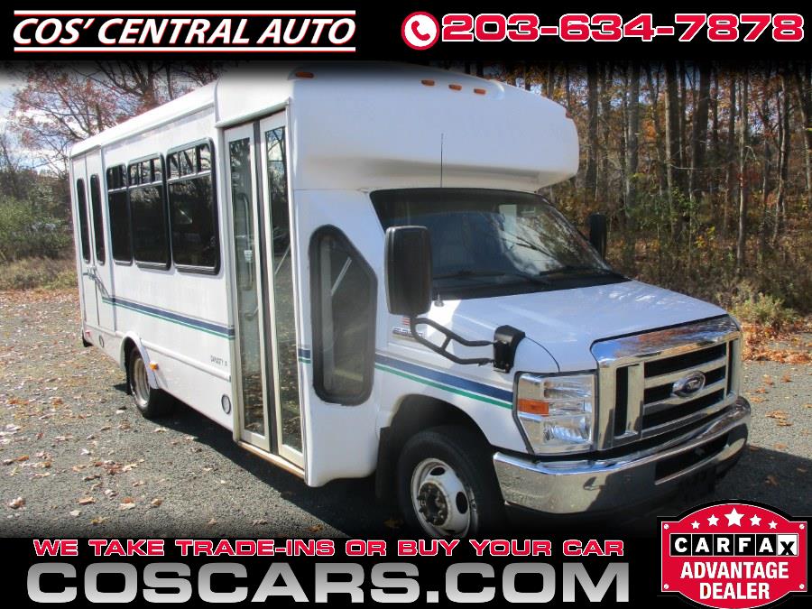 Used 2017 Ford E-Series Cutaway in Meriden, Connecticut | Cos Central Auto. Meriden, Connecticut