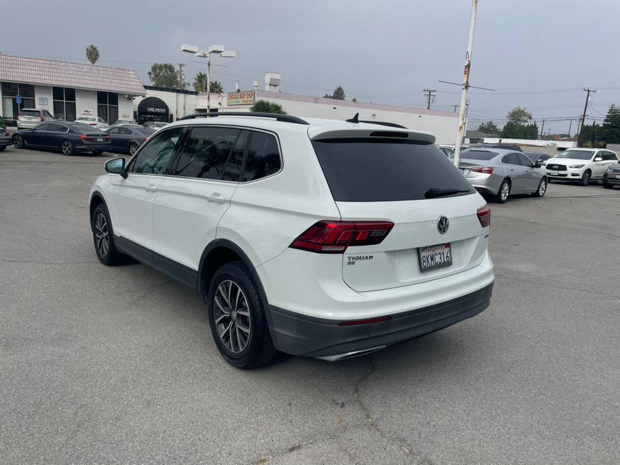 2019 Volkswagen Tiguan SEL R-Line photo 3