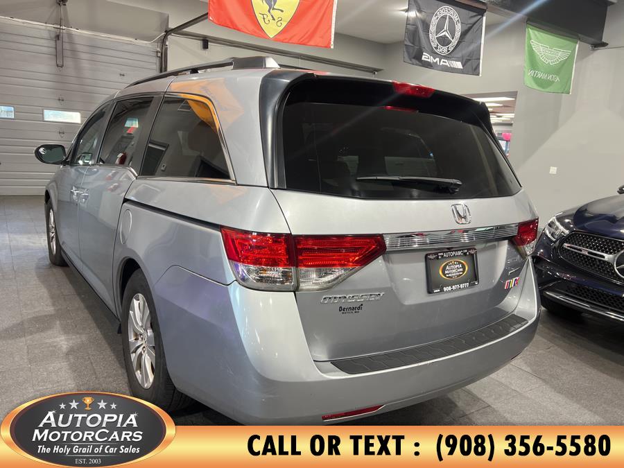 2016 Honda Odyssey SE photo 4