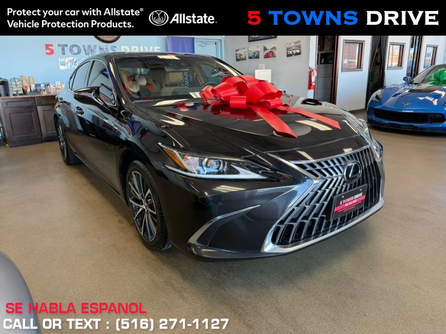 Used 2024 Lexus ES in Inwood, New York | 5 Towns Drive. Inwood, New York