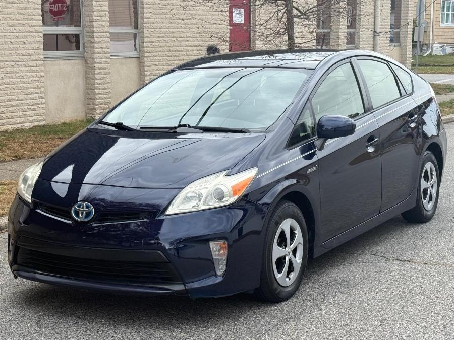2013 Toyota Prius 5dr HB Five (Natl), available for sale in Lindenhurst, New York | Cargenic Automotive. Lindenhurst, New York
