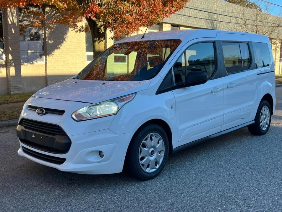 Used 2018 Ford Transit Connect Wagon in Lindenhurst, New York | Cargenic Automotive. Lindenhurst, New York