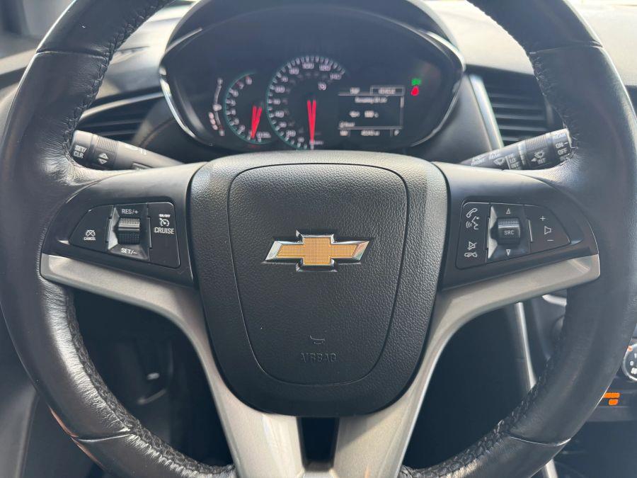 2022 Chevrolet Trax LT photo 3