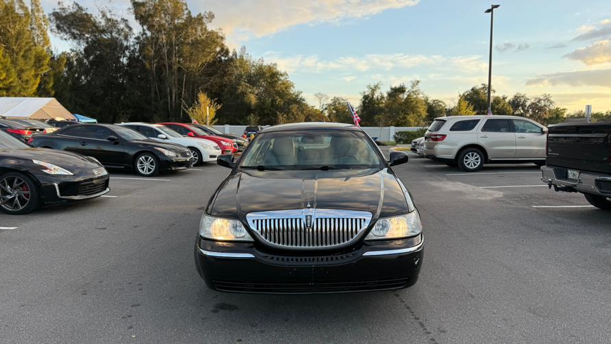 2011 Lincoln Town Car
