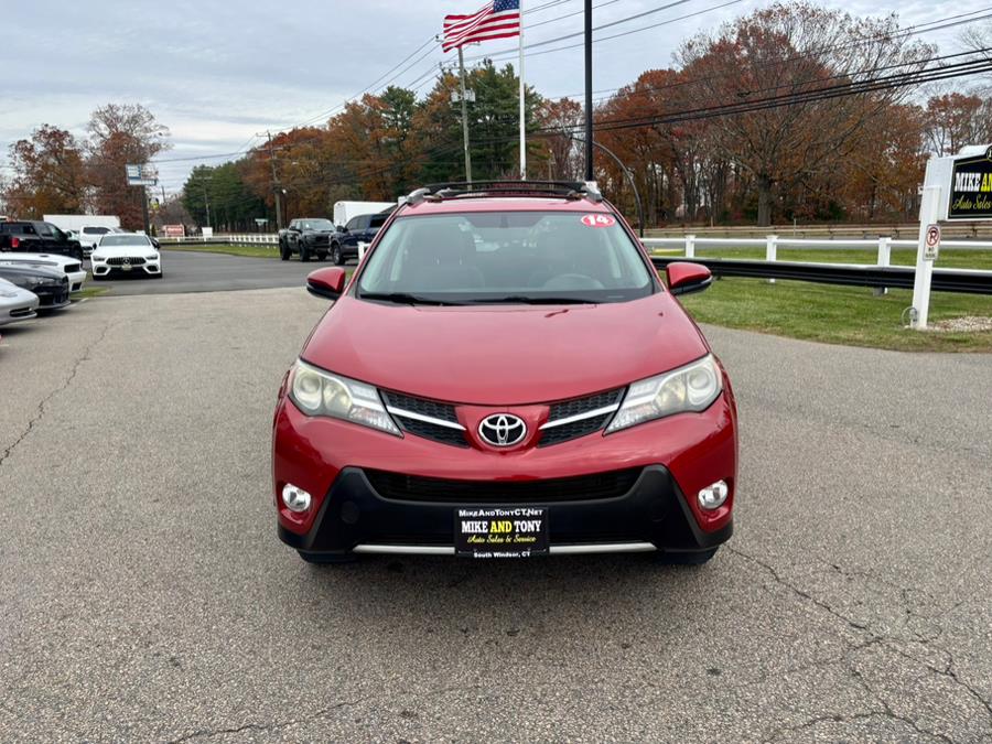 2014 Toyota RAV4 XLE photo 2