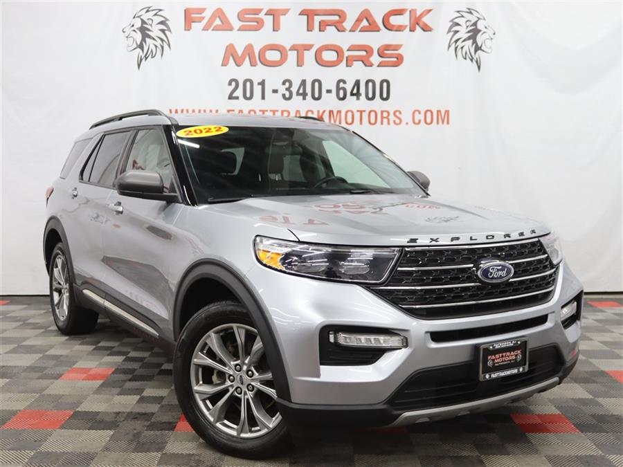 2022 Ford Explorer XLT photo 3