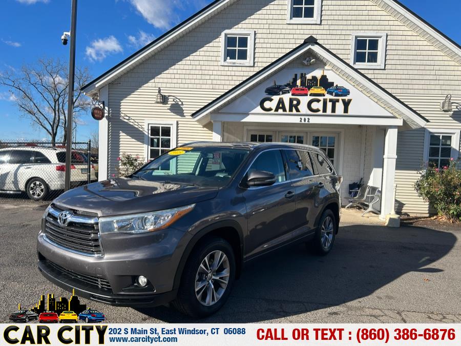 Used 2015 Toyota Highlander in East Windsor, Connecticut | Car City LLC. East Windsor, Connecticut