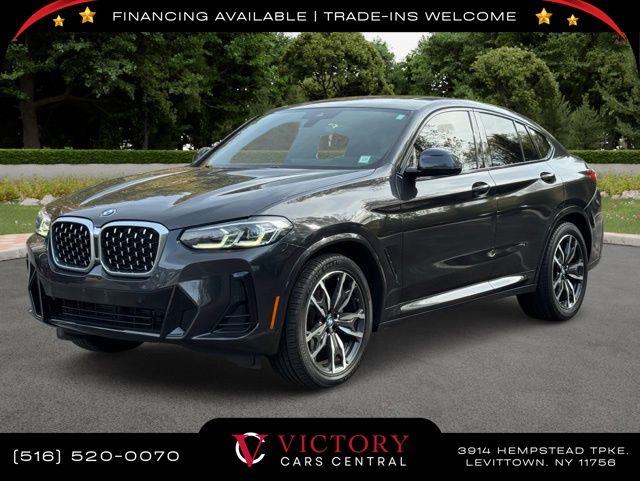 2022 BMW X4 30i's photo