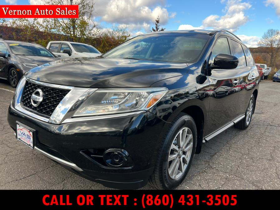 Used 2014 Nissan Pathfinder in Manchester, Connecticut | Vernon Auto Sale & Service. Manchester, Connecticut