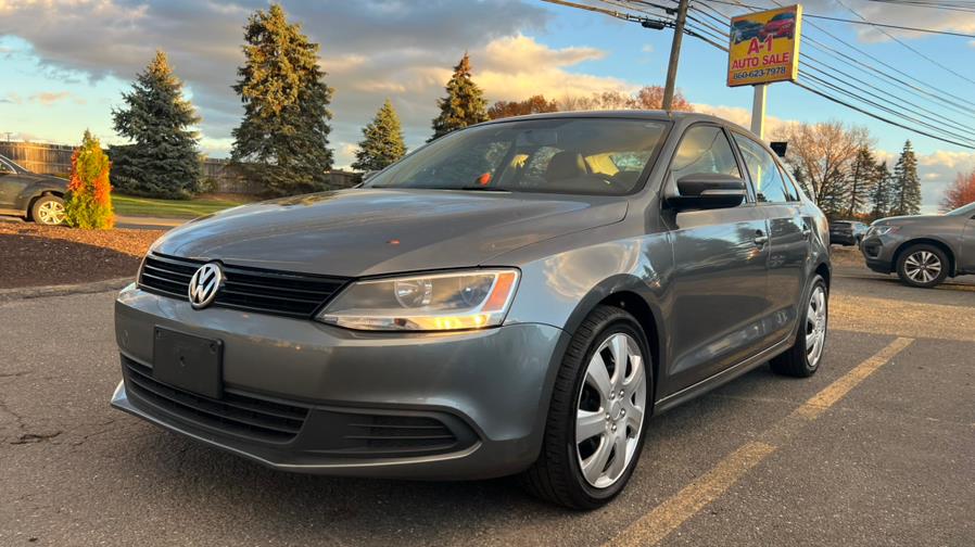 2012 Volkswagen Jetta Sedan 4dr Auto SE PZEV, available for sale in East Windsor, Connecticut | A1 Auto Sale LLC. East Windsor, Connecticut