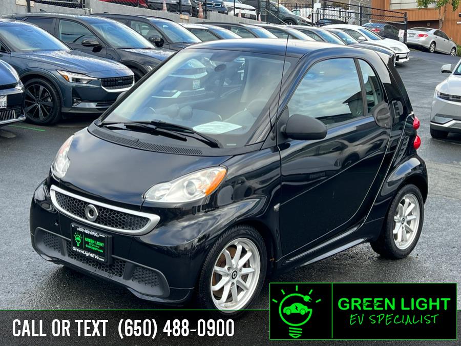 2015 smart fortwo electric drive Passion Coupe, available for sale in Daly City, California | Green Light Auto Wholesale. Daly City, California