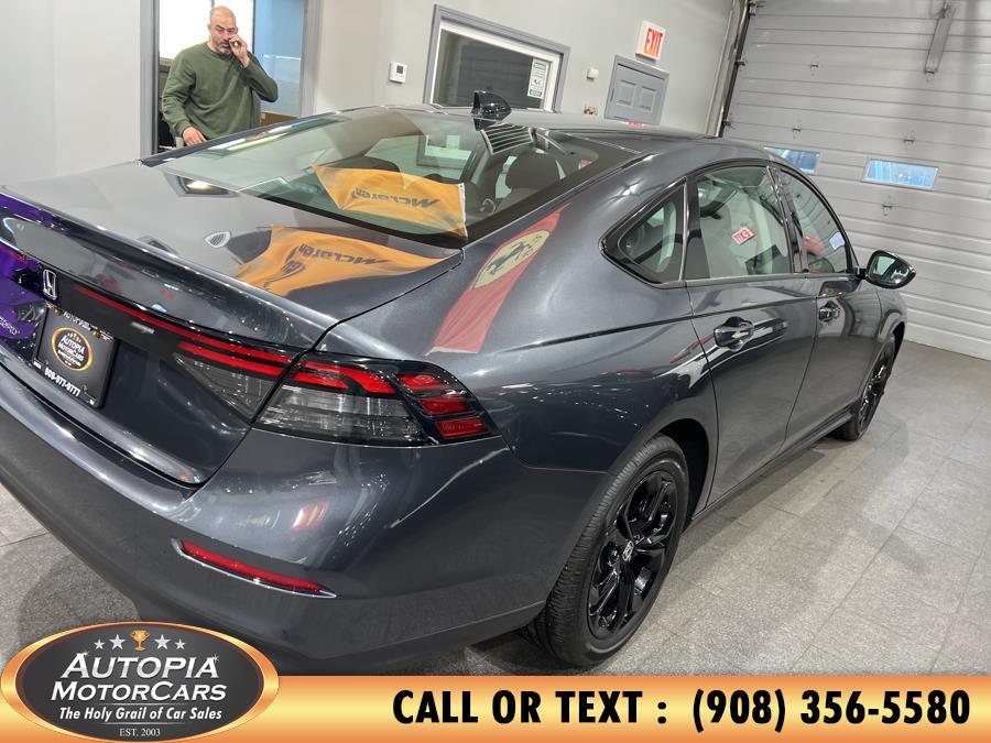 2025 Honda Accord SE photo 4