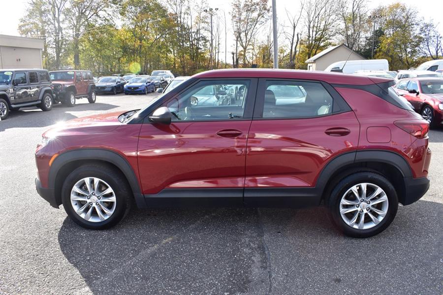 2021 Chevrolet Trailblazer LS photo 3