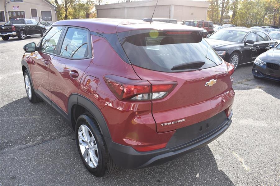 2021 Chevrolet Trailblazer LS photo 4