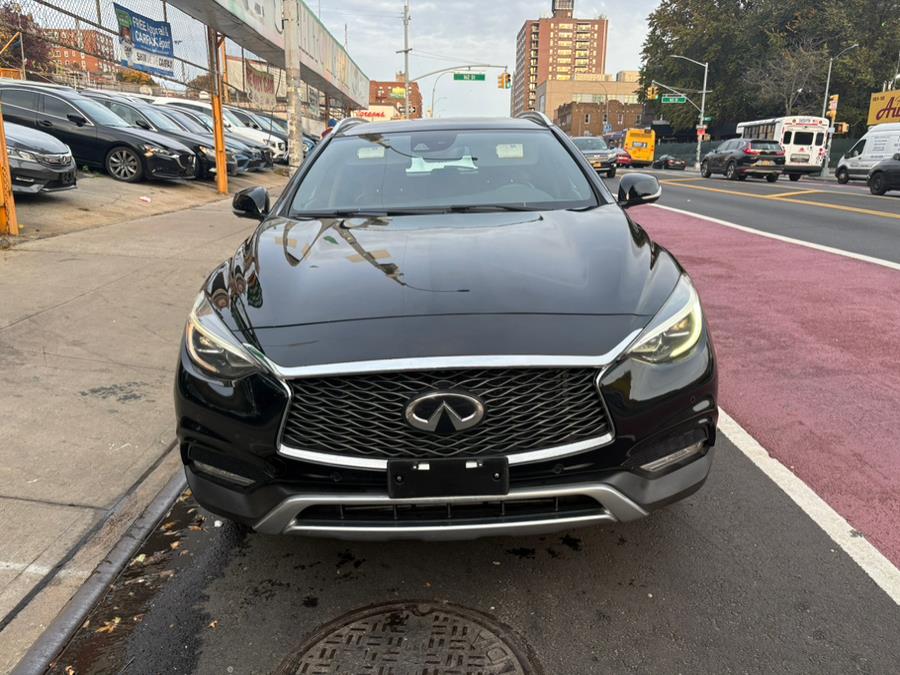 2017 INFINITI QX30