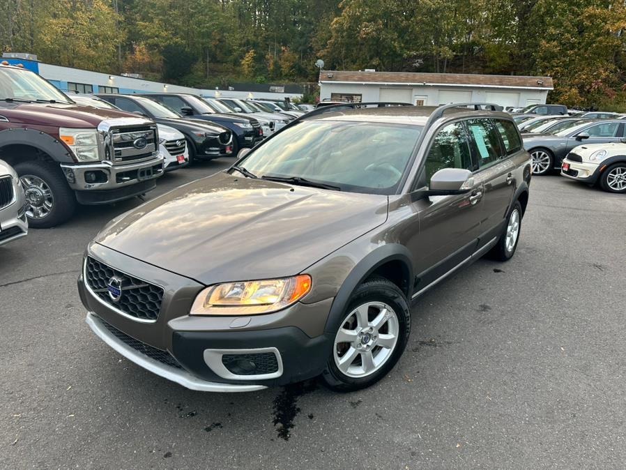 Used 2008 Volvo XC70 in Meriden, Connecticut | House of Cars CT. Meriden, Connecticut
