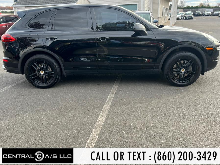 2016 Porsche Cayenne photo 4