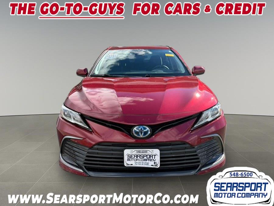 2021 Toyota Camry Hybrid LE photo 2