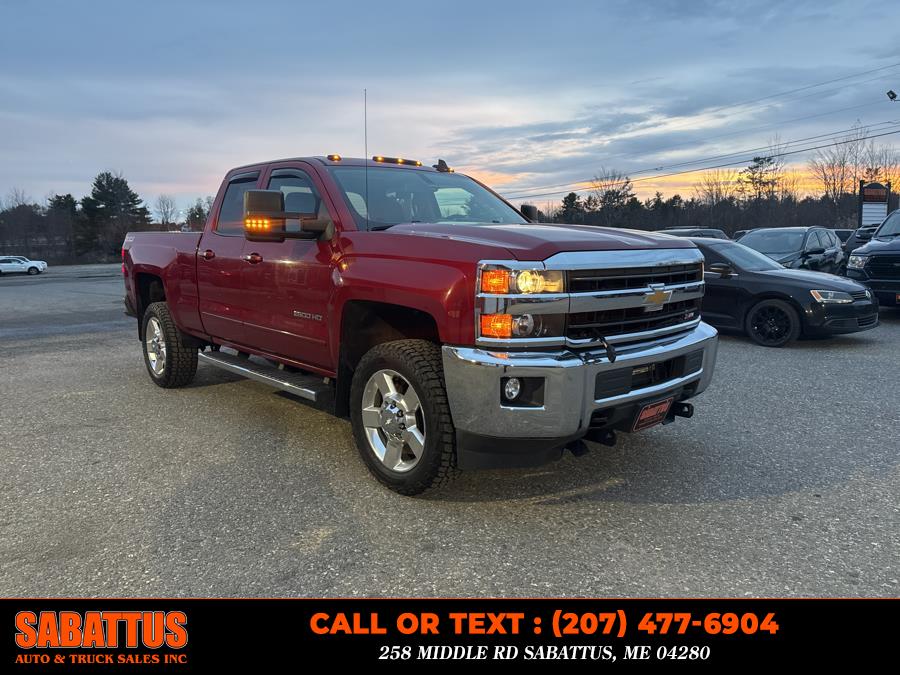 2019 Chevrolet Silverado 2500HD LT photo 3
