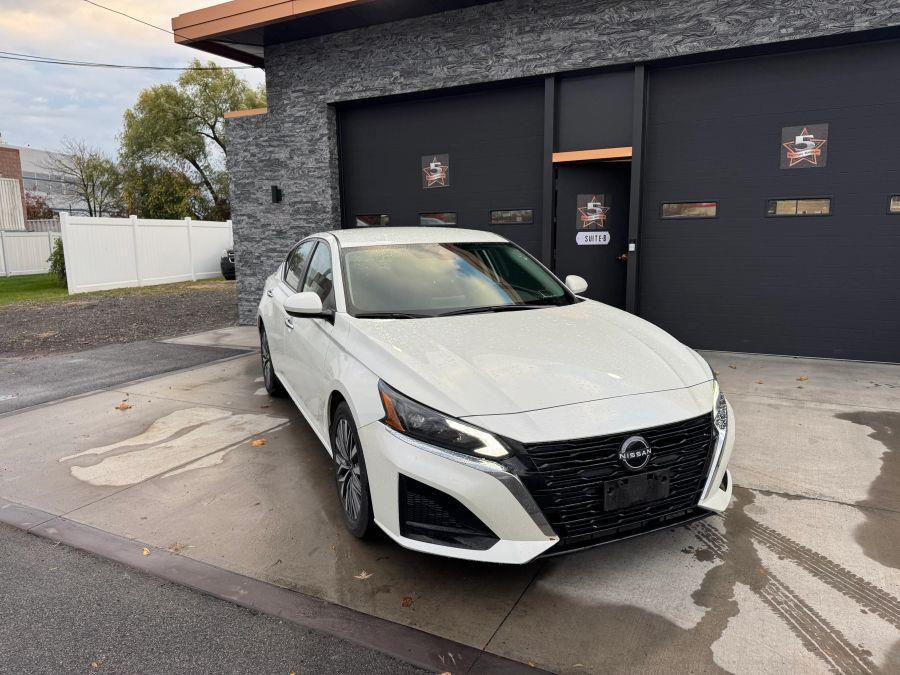 2023 Nissan Altima 2.5 photo 4