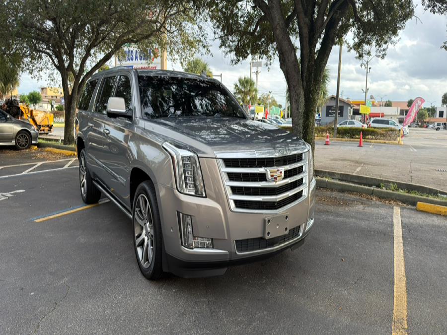 Used 2017 Cadillac Escalade ESV in Hialeah, Florida | The Palm Motors LLC. Hialeah, Florida