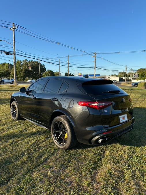 2018 Alfa Romeo Stelvio Quadrifoglio photo 3