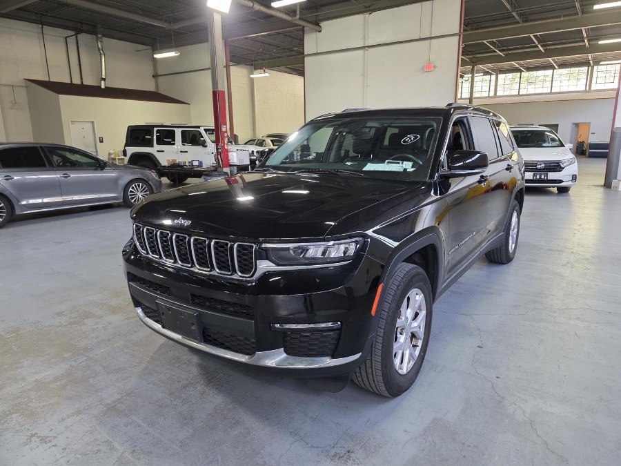 Used 2022 Jeep Grand Cherokee L in Huntington Station, New York | Huntington Auto Mall. Huntington Station, New York