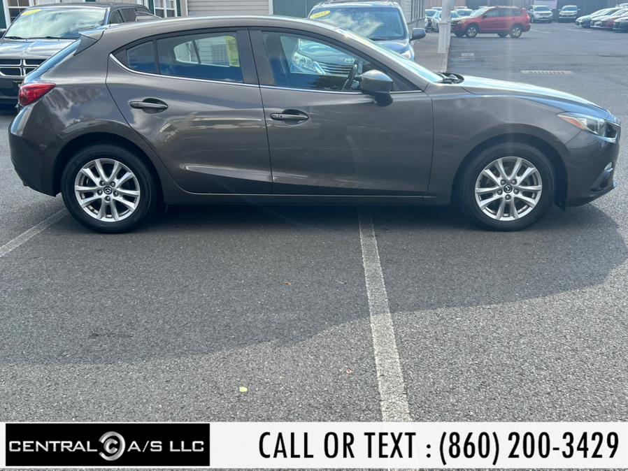 2016 Mazda Mazda3 Touring photo 4