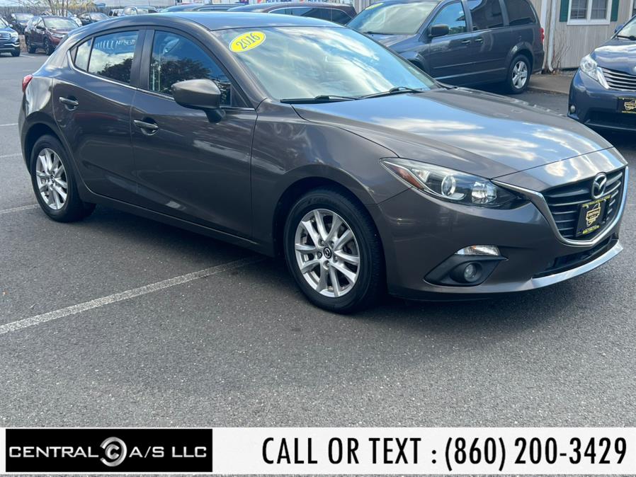 2016 Mazda Mazda3 Touring photo 3