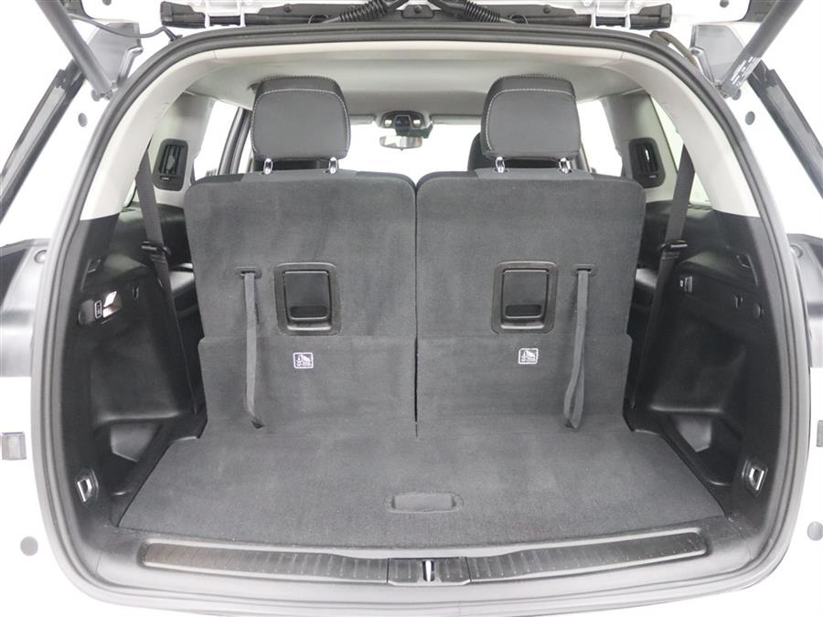 2022 Jeep Grand Cherokee Laredo photo 4