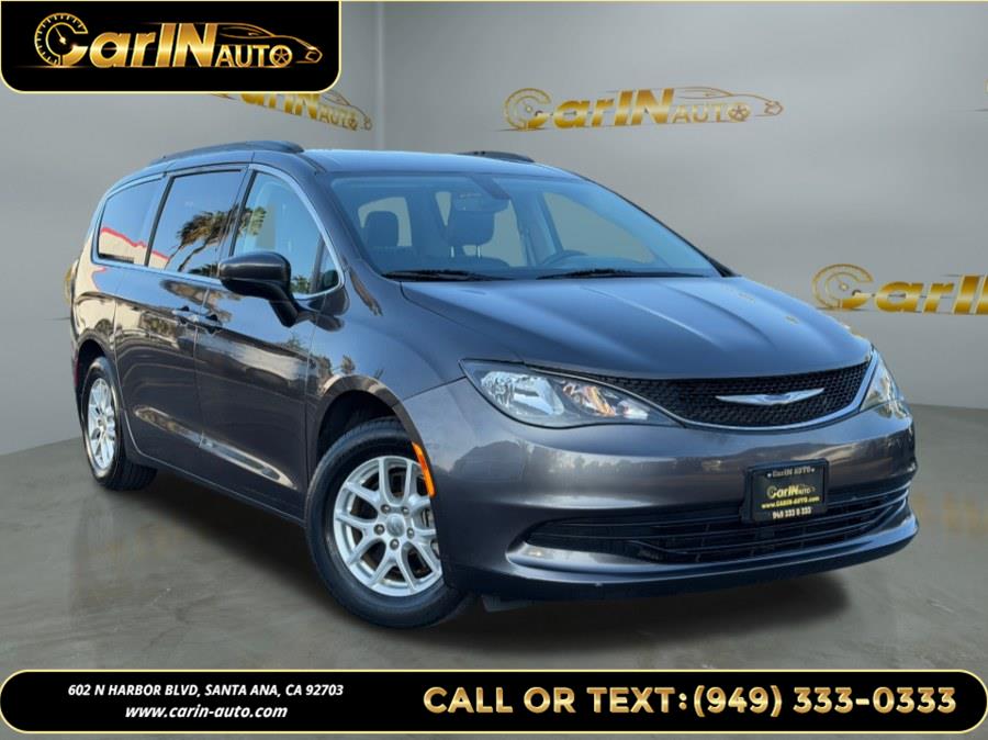 2020 Chrysler Voyager LXi photo 3