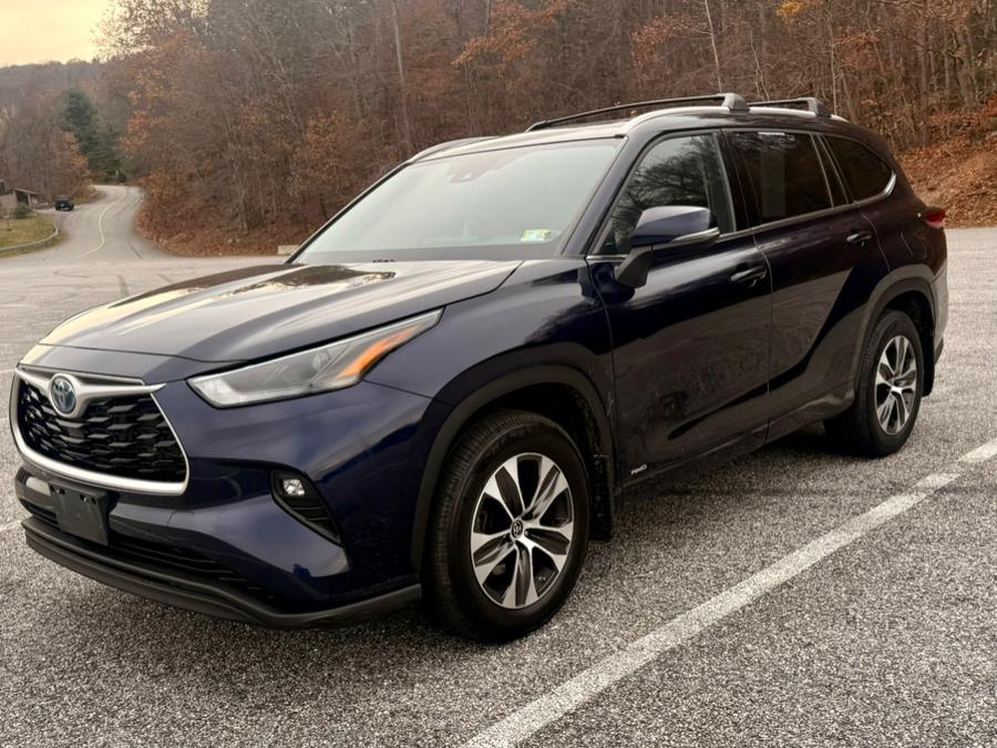 Used 2022 Toyota Highlander in Shelton, Connecticut | Center Motorsports LLC. Shelton, Connecticut