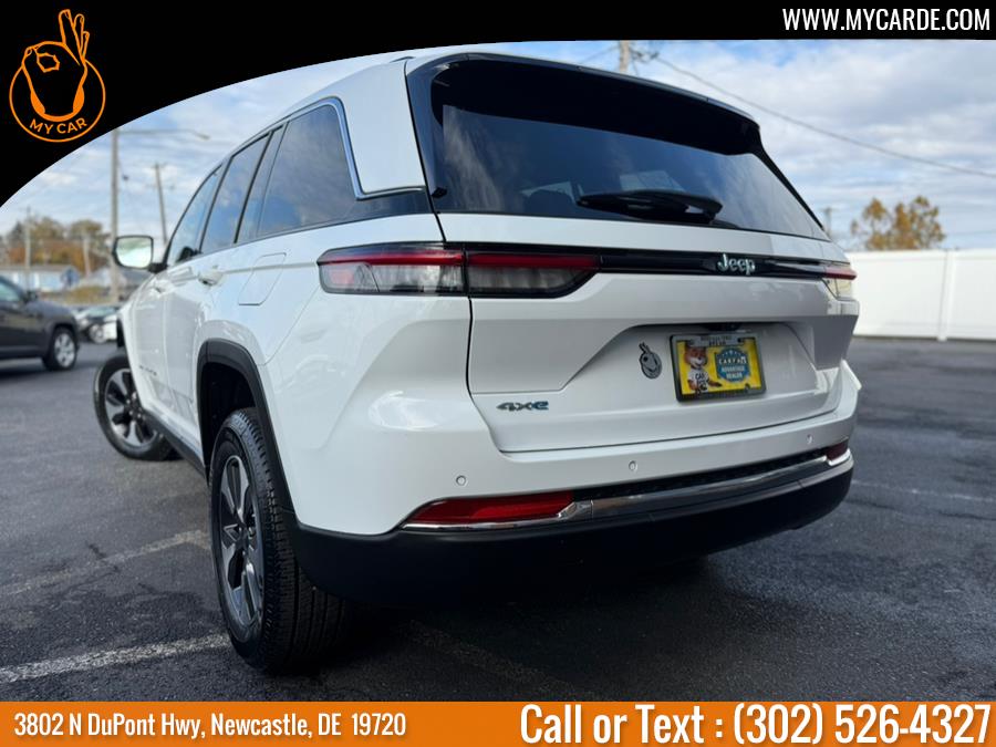 2022 Jeep Cherokee Limited 4xe photo 2