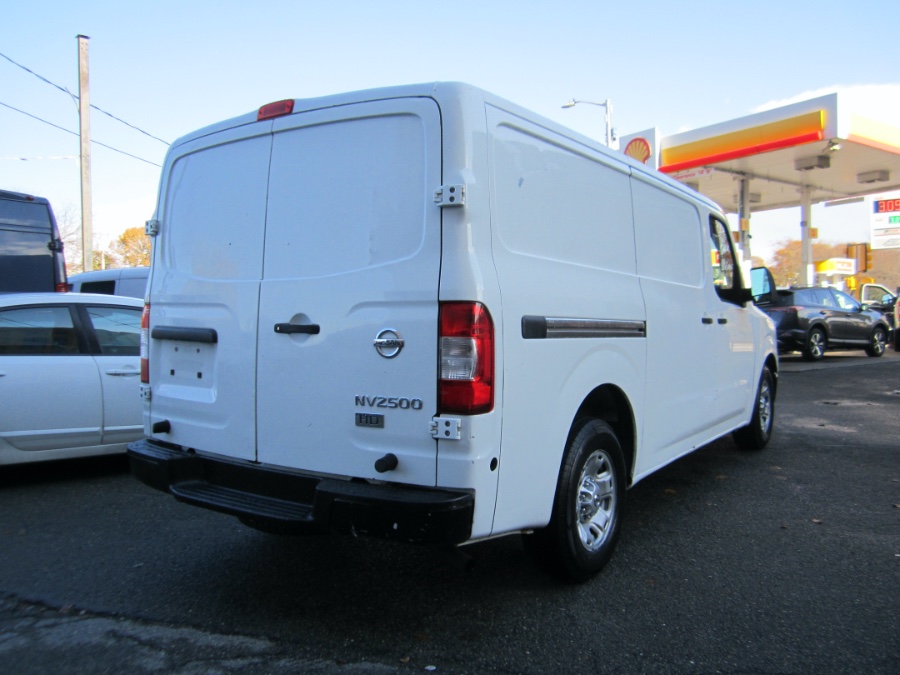 2013 Nissan NV1500 photo 2