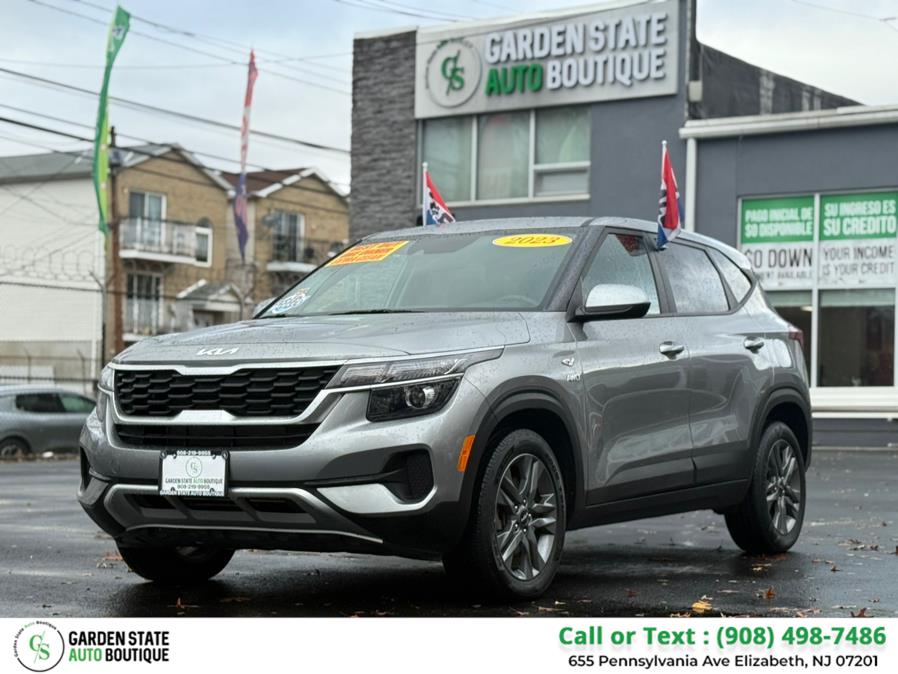 2023 Kia Seltos LX's photo