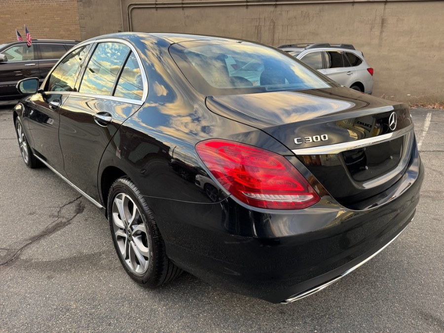 2018 Mercedes Benz C 300 4MATIC Sedan photo 4