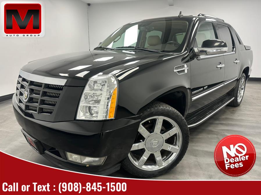 2012 Cadillac Escalade EXT AWD 4dr Luxury, available for sale in Elizabeth, New Jersey | M Auto Group. Elizabeth, New Jersey