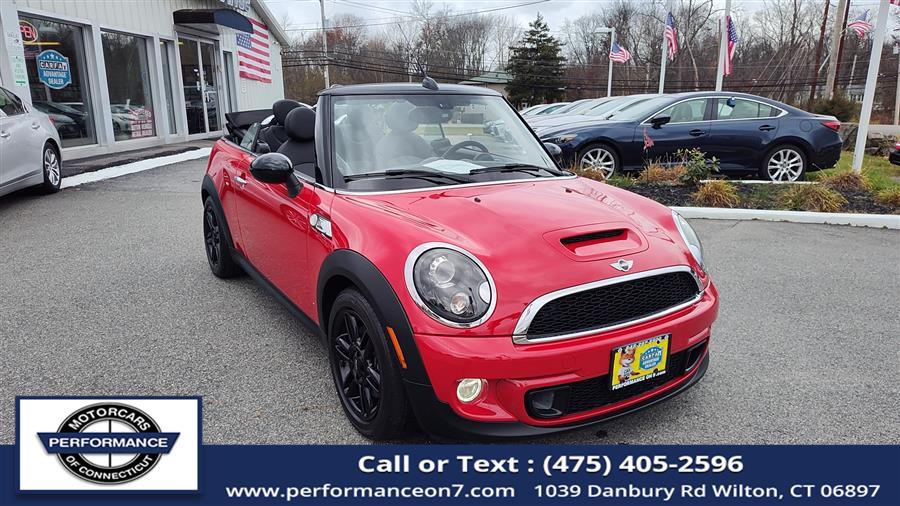 Used 2015 MINI Cooper Convertible in Wilton, Connecticut | Performance Motor Cars Of Connecticut LLC. Wilton, Connecticut